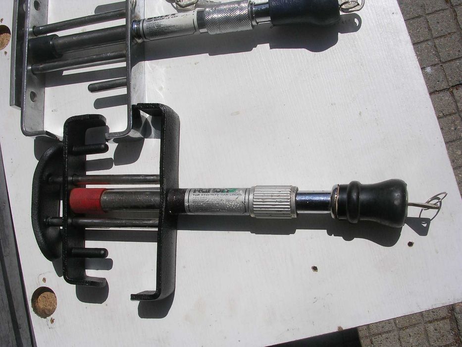 Заключващи устр-ва за педали