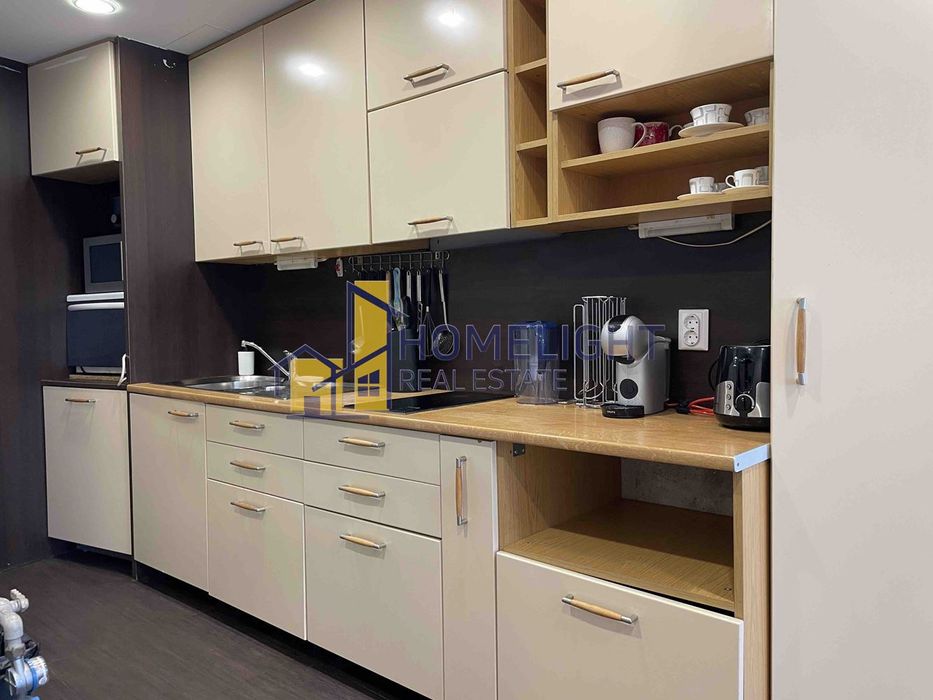 Дава се под наем Четиристаен апартамент в София, Център - 145 кв.м за 1200 € - Снимка #2