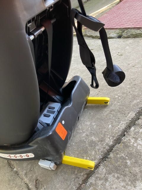 Scaun de mașina cu ISOFIX și ancorare posterioară
