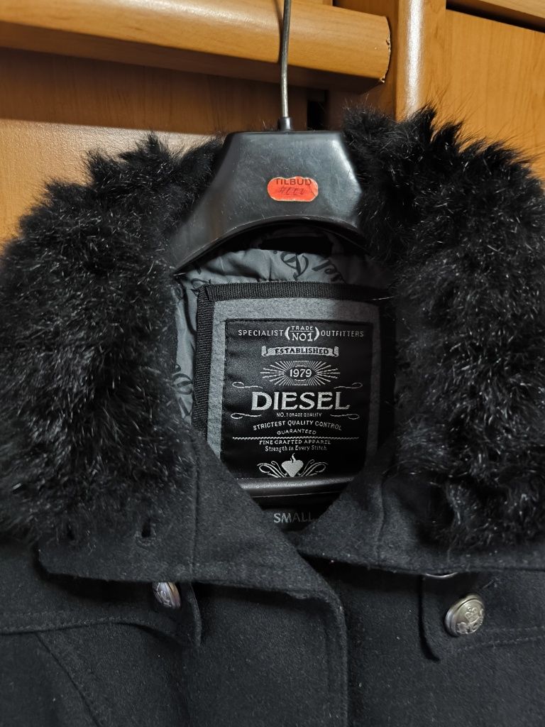 Пролетно-есенно преходно младежко/дамско палто diesel