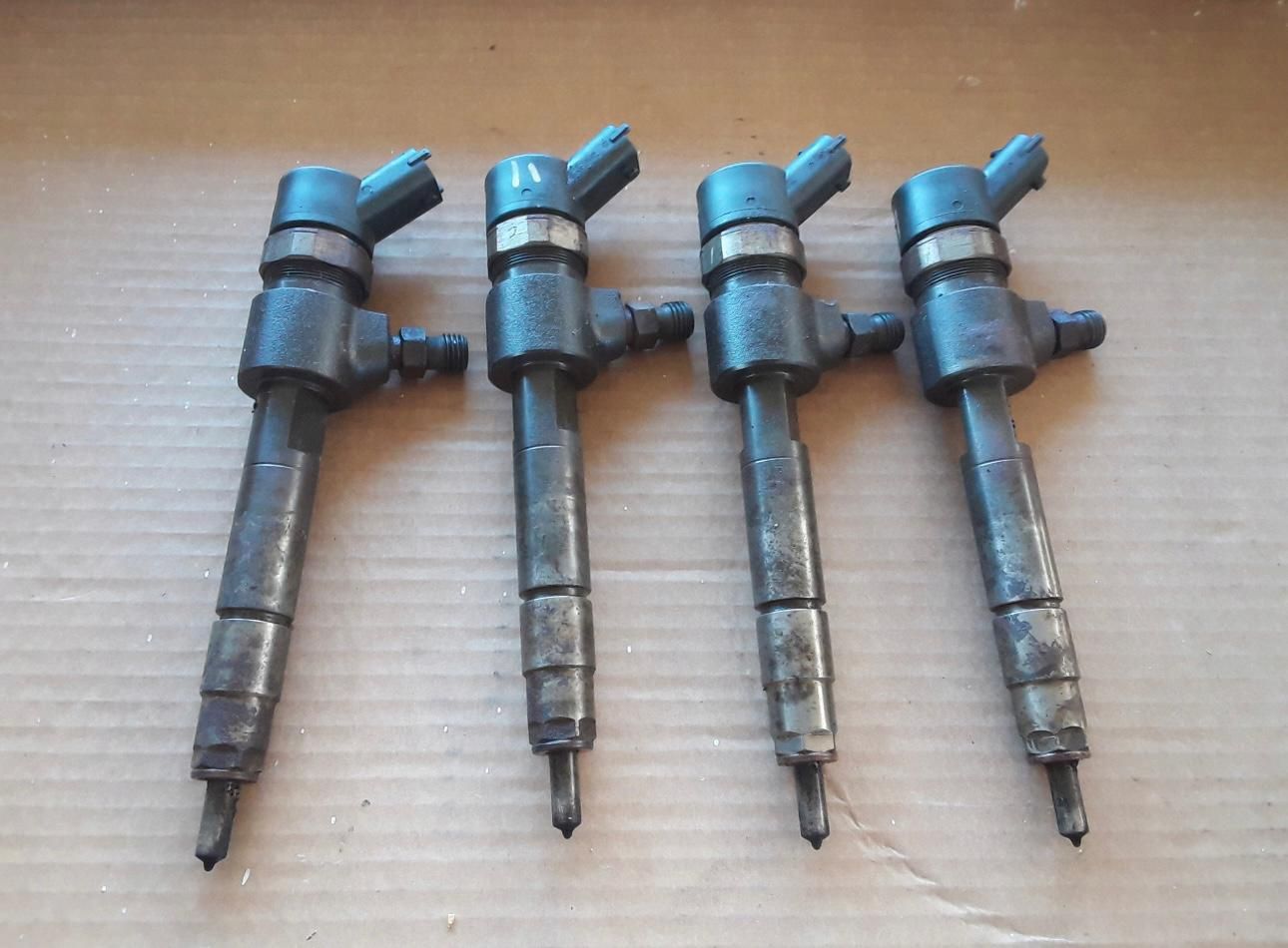 Injector Opel Signum 1.9 CDTI 0445110276