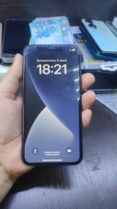 Продам Iphone xs 64gb