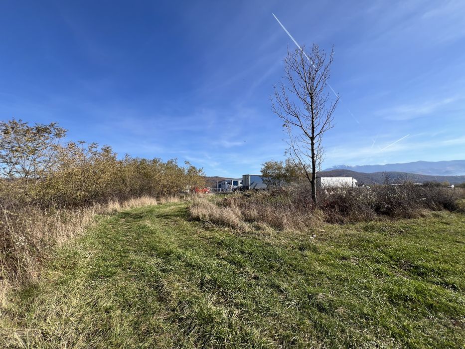Teren intravilan 2,8 ha de vanzare in Talmaciu zona La Fantana