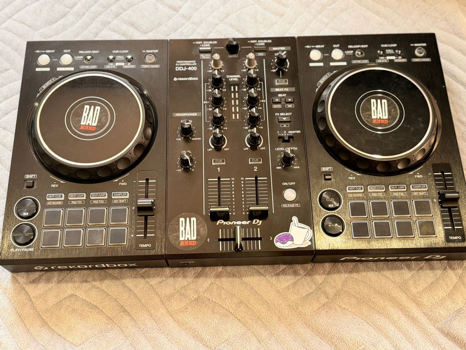 Контроллер Pioneer DDJ-400