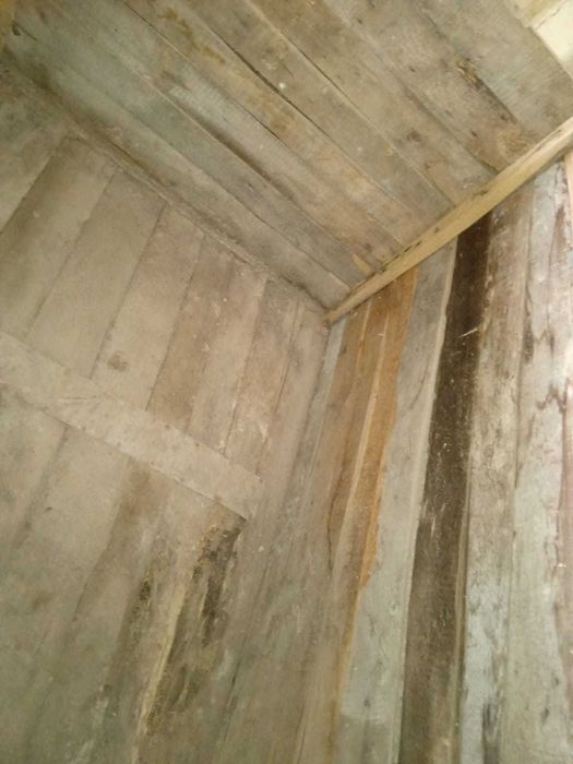 Хамбар за фураж - дърво и ламарина