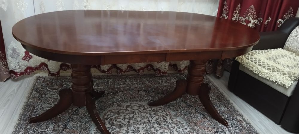 Продам стол Малайзия