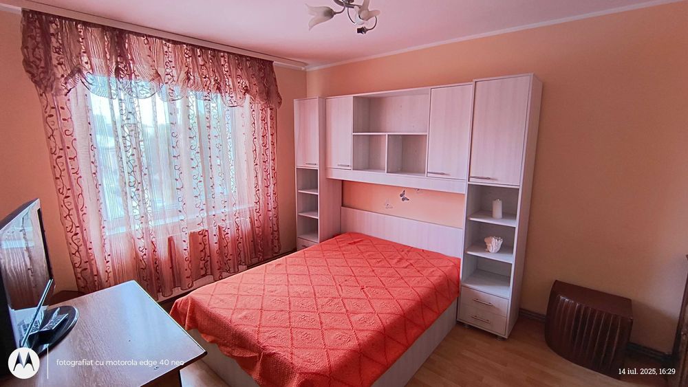 Închiriez apt 2 camere strada Stefan Luchian botosani