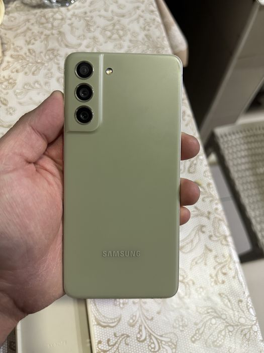 Продам slmsung s21fe 128gb