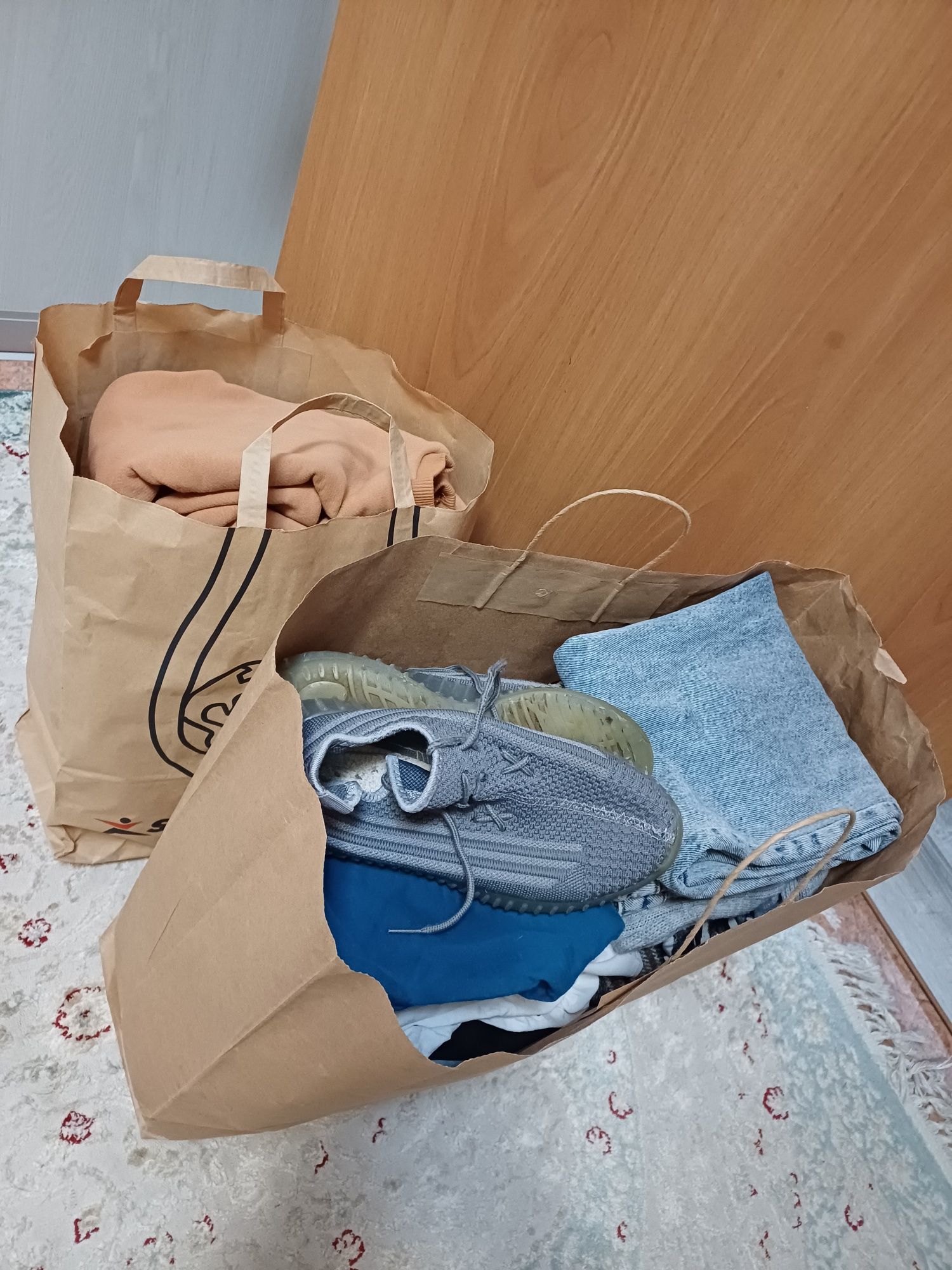 Отдам одежду детскую бесплатно