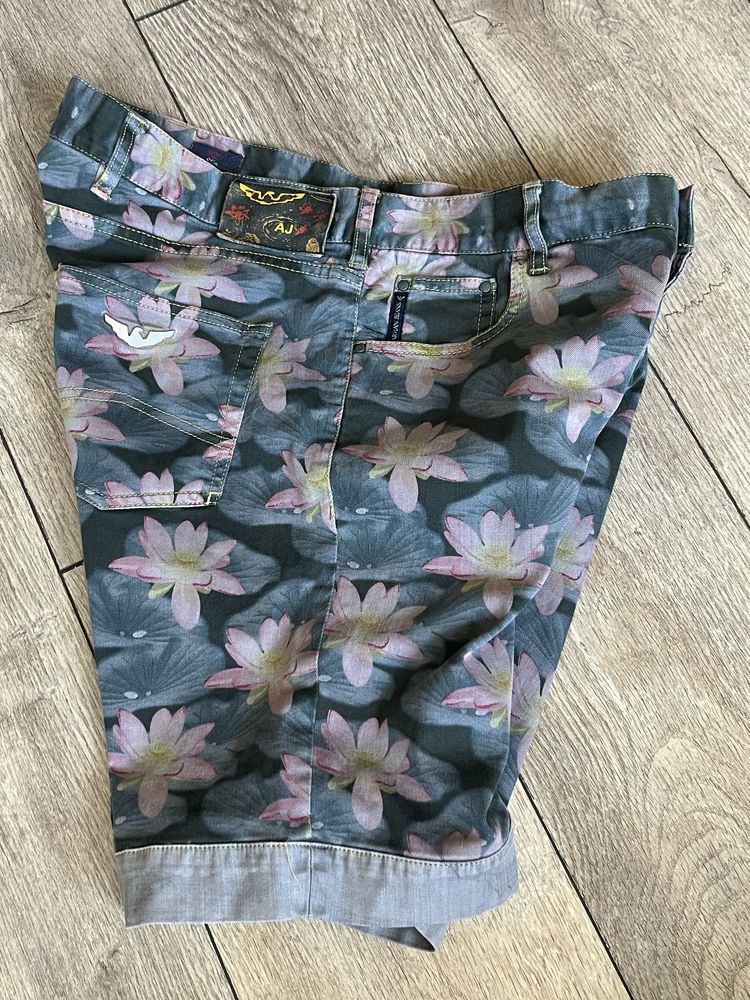 Armani Jeans : размер 48 или 32/М / Оригинал