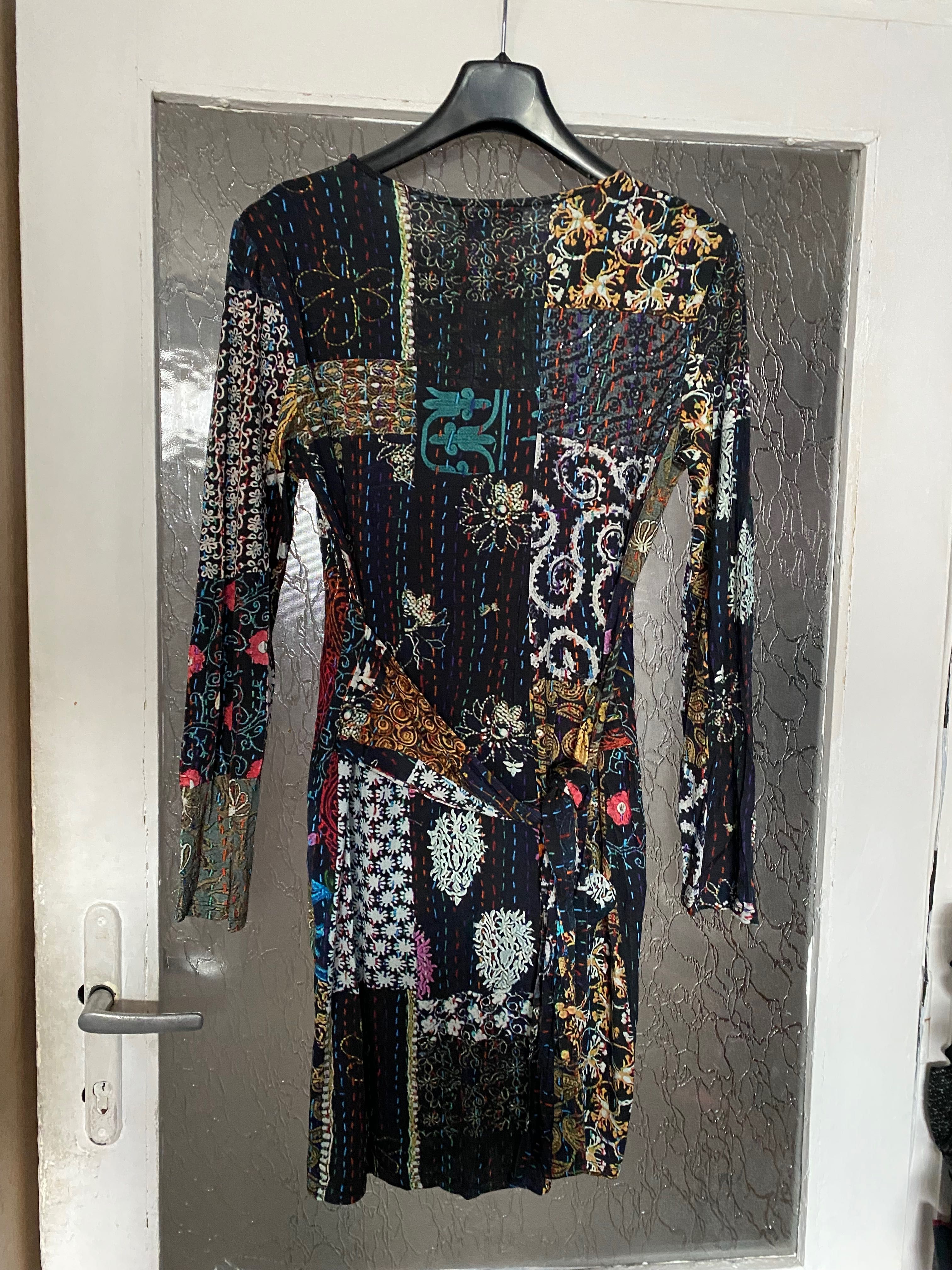 Чисто нови рокли Desigual