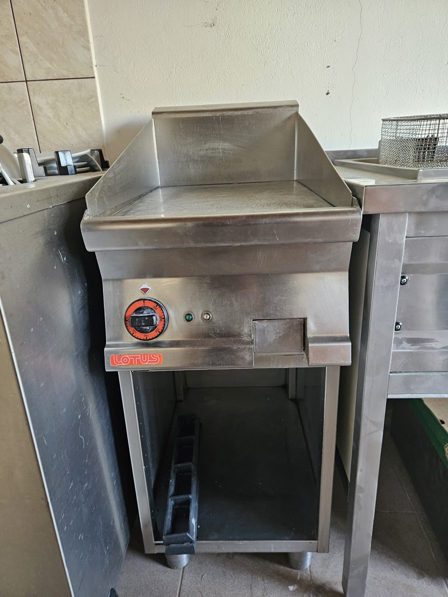 Grill - Grătar Lotus Professional