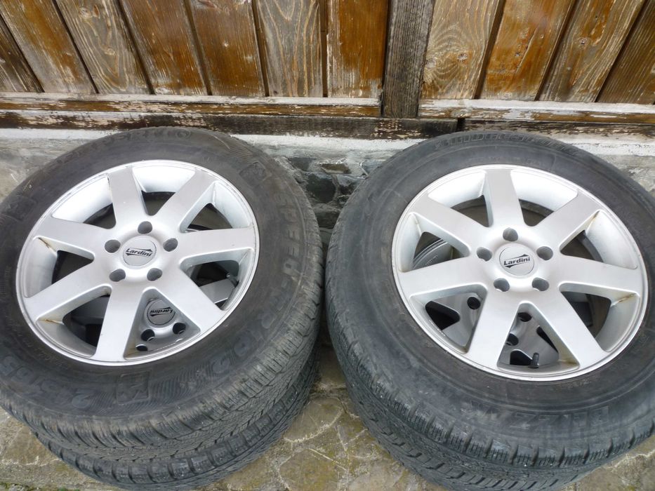 anvelope  si  jante nisan qashqai  215/65/16  de  iarna