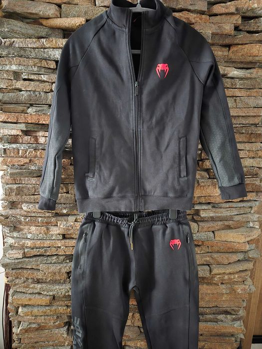 Детски анцунг Venum / Перфектно състояние / 13-14 г. Оригинален