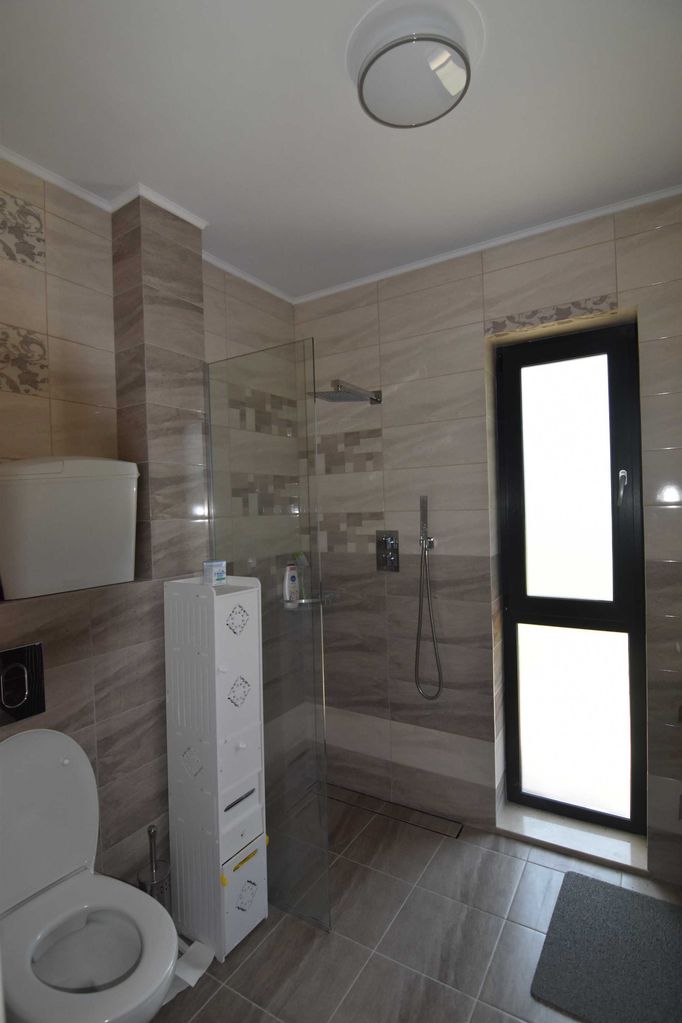 Продава се Къща в с. Марково, Област Пловдив - 365 кв.м за 1343 €/кв.м - Снимка #11