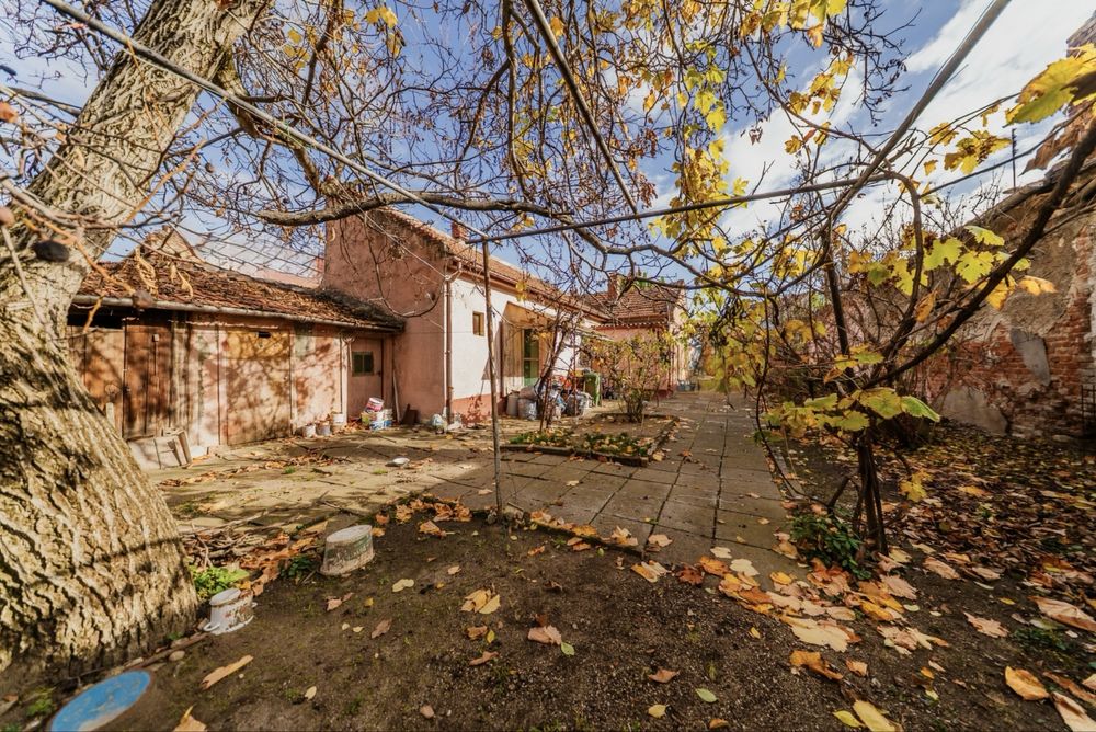 Casã individuală de vânzare - cartier Pârneava, Arad