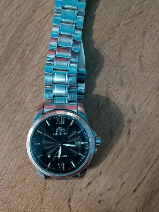 Продам мужские часы