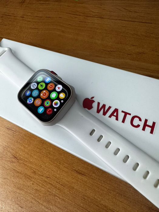 Apple watch 8 41 mm. Възможен коментар по цената!