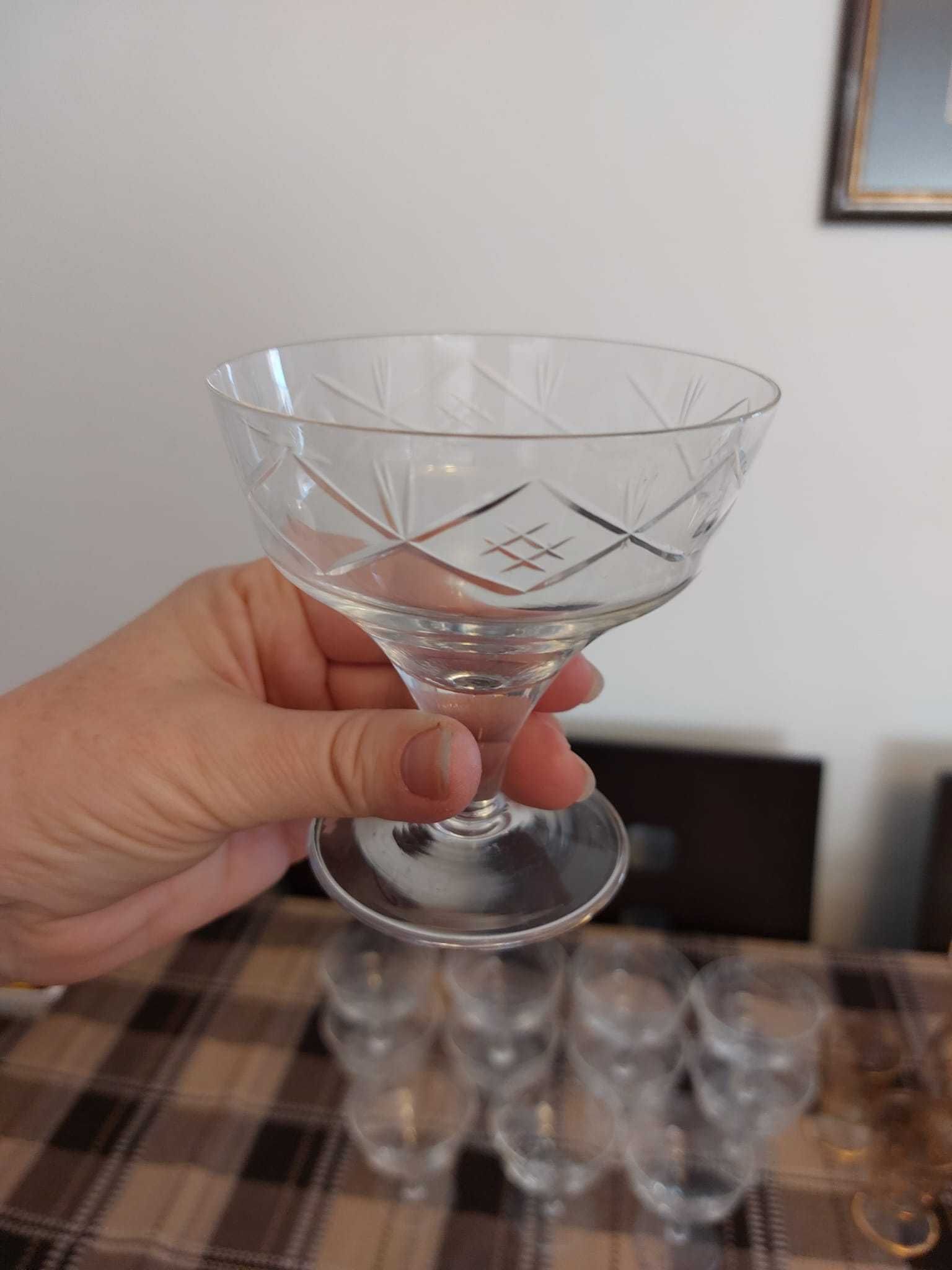 12 кристални чаши за шампанско