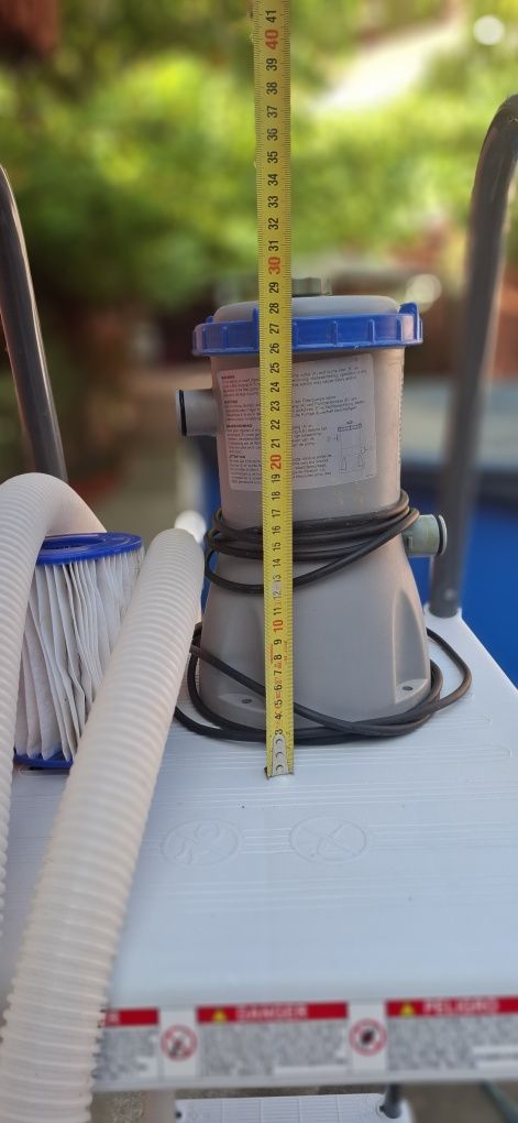 Pompa piscină  folosita câteva luni în stare foarte buna