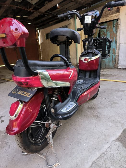 Skuter sotilad  pacti yengi