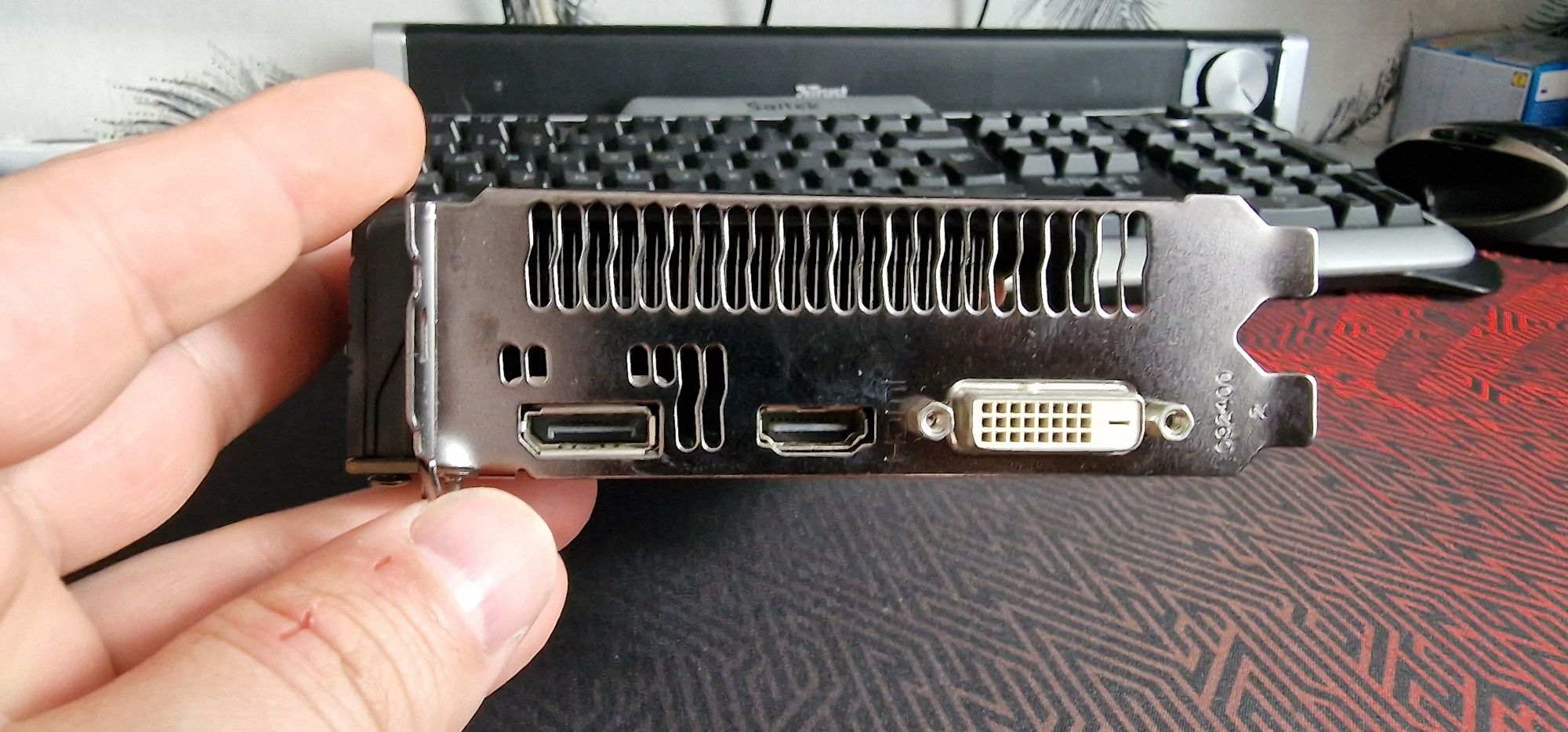 Placa video sapphire pulse radeon rx 570 itx 4gb gddr5