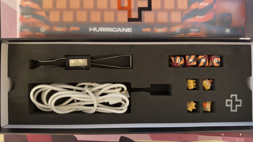 QwertyKey65 Hurricane Hotswap RGB Tastatura Mecanica Gaming
