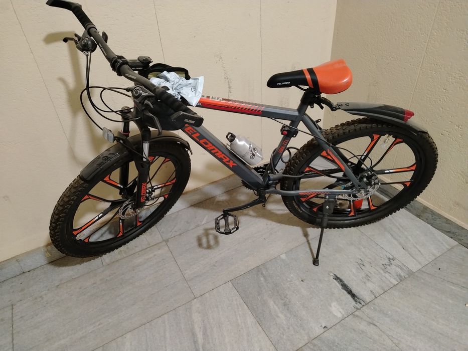 Продаётся велосипед полностью новый