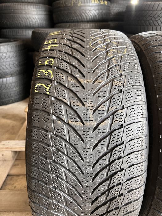 2 anvelope iarna 235/45/18 , nokian , dot 2021 !