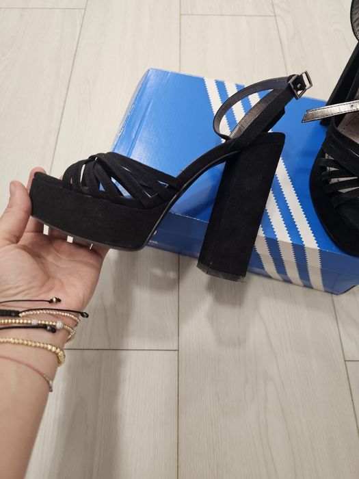 Sandale negre bershka