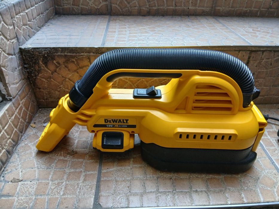 Aspirator Acumulator Dewalt