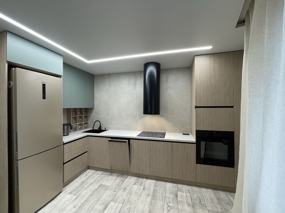 Сдается 3х ком. квартира, р-н дворца спорта