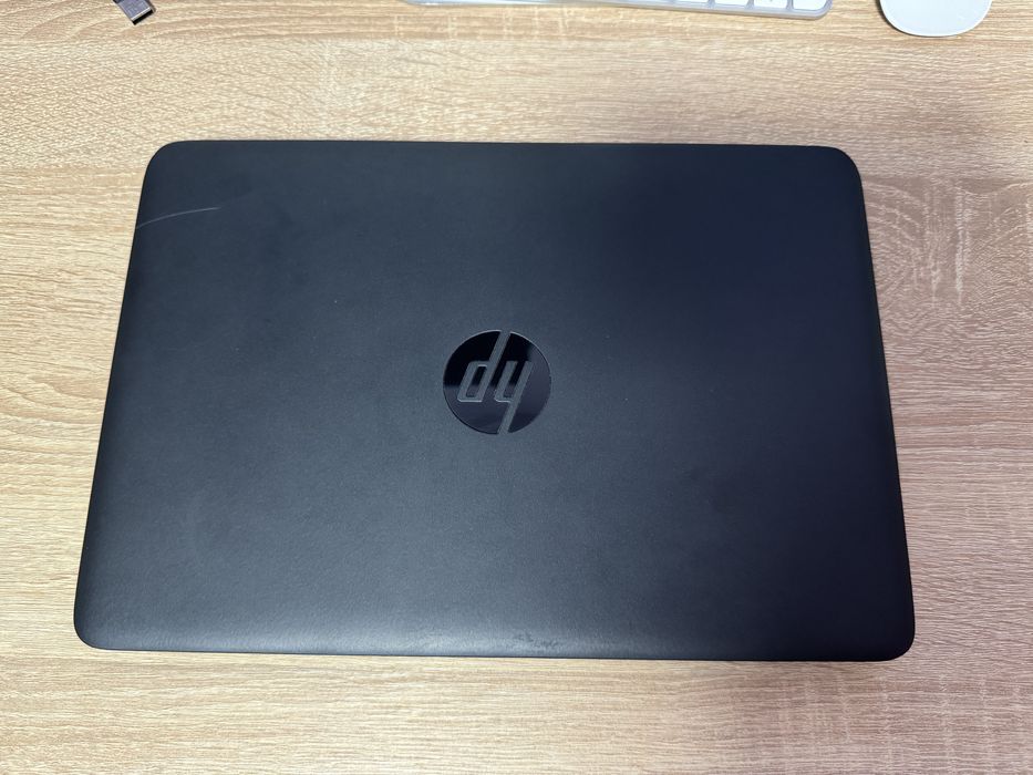 HP EliteBook 820 g1