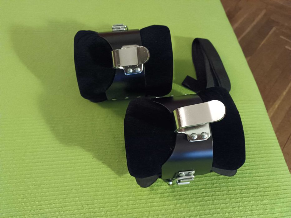 Инверсионни куки за крака - висене на лост