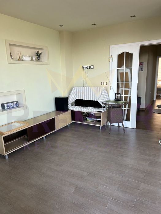 Дава се под наем Тристаен апартамент в Варна, Бриз - 116 кв.м за 586.5 € - Снимка #3