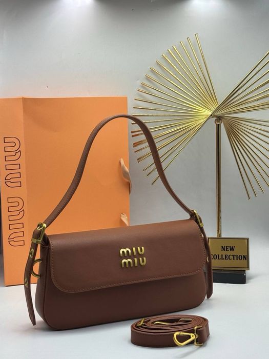 Geanta Miu Miu noua !!! Dimensiuni 28/15 !!!