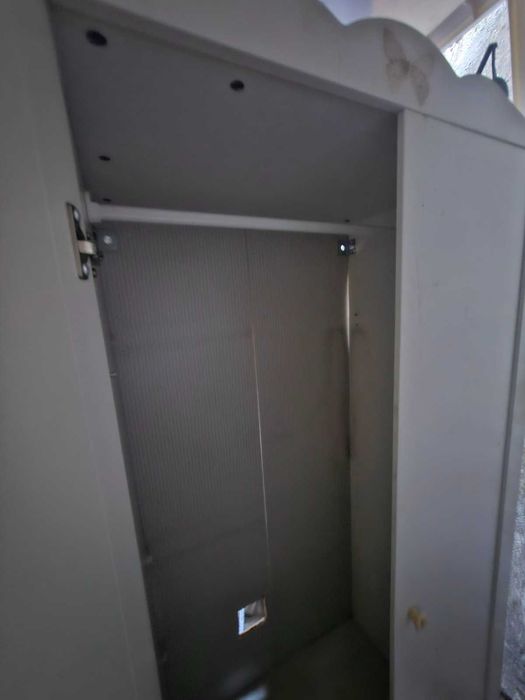 Детско разтегаемо легло и гардероб