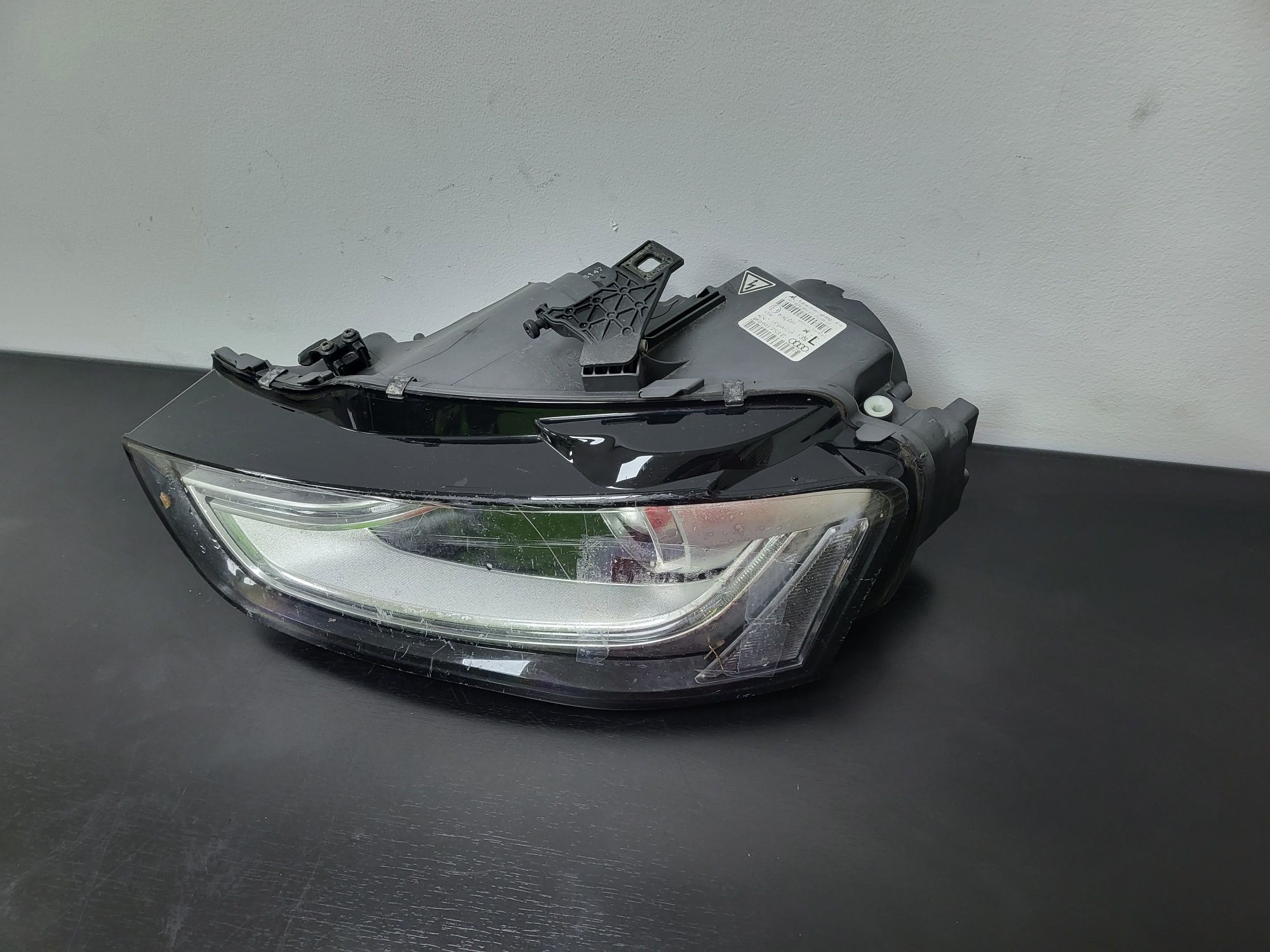 Far stanga Audi A4 8K Facelift bi-xenon adaptiv an 2012 cod 8K0941753