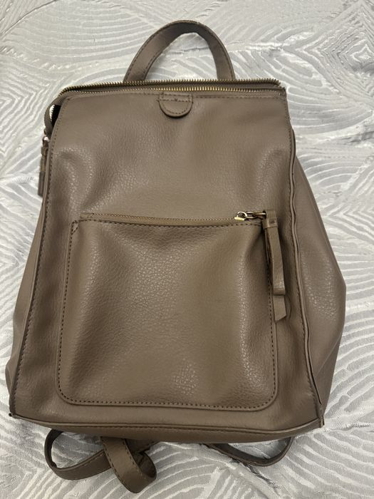 Продам рюкзак кожанный