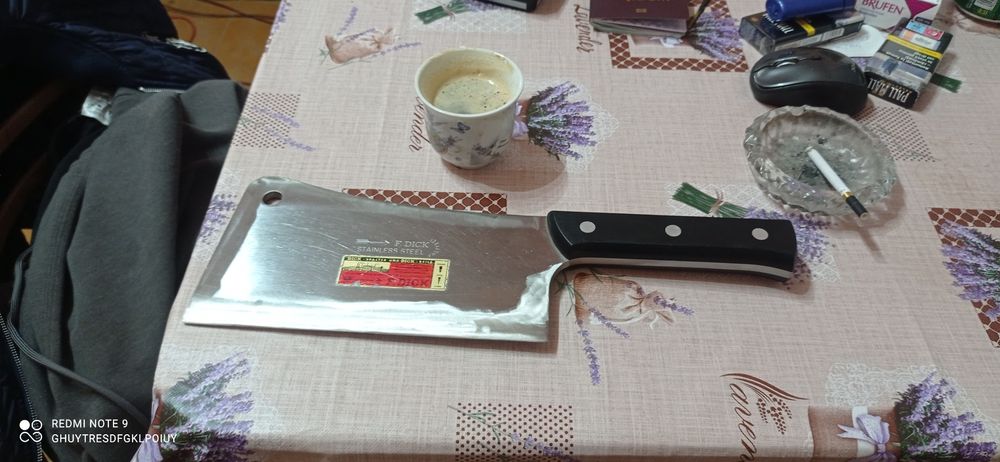 vînd bardă de tranșat porci sau vaci groasă de otel foarte eficienta p