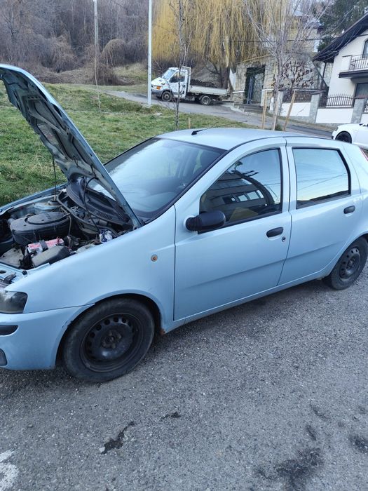 Vând fiat punto 1242