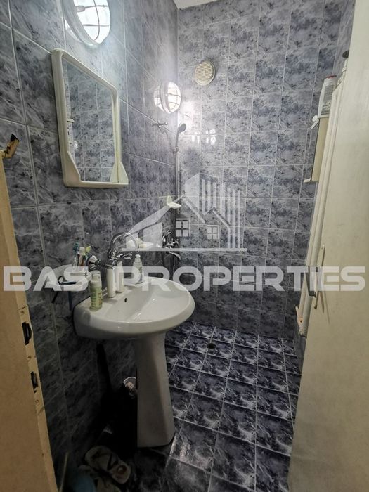 2-стаен в София-Толстой площ 61