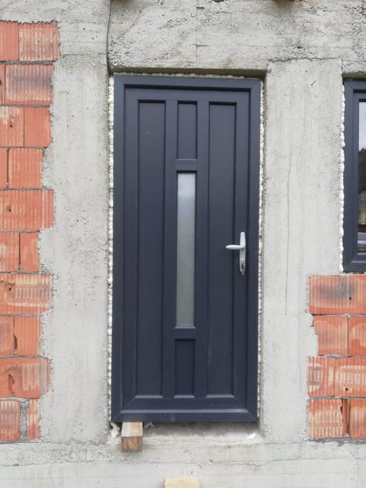 Termopane balcon. Uși și geamuri