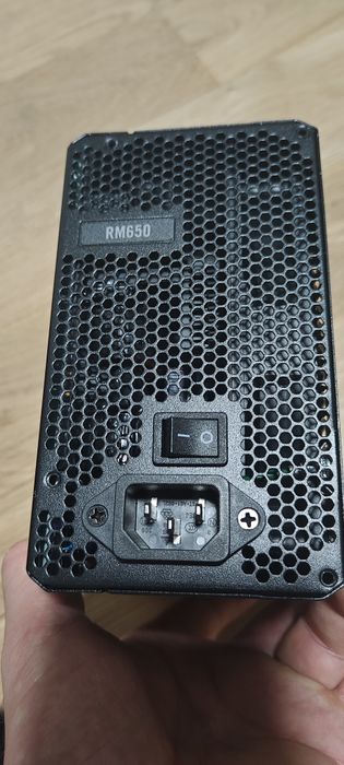 Sursa Corsair RM 650