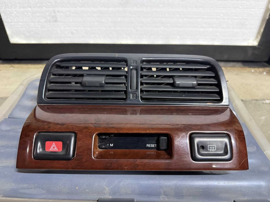 Дефлектор центральной консоли nissan maxima cefiro A32