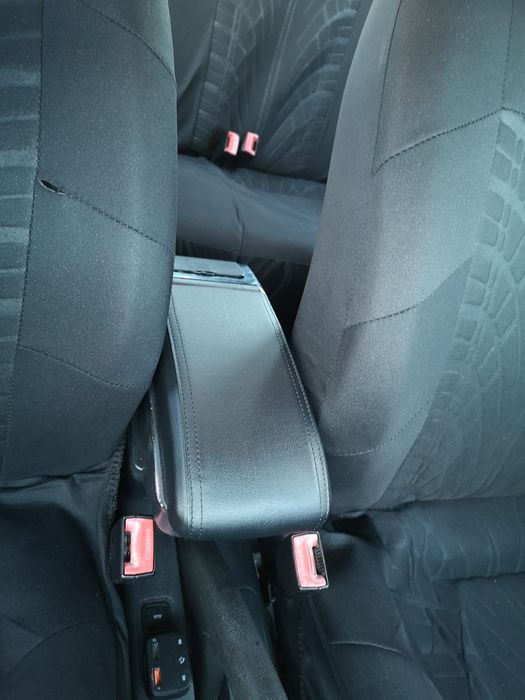 Vând mașină personală Skoda Fabia 2011 1,6 euro 5 TDI