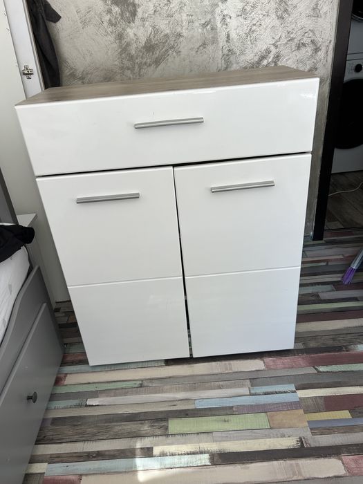 Comoda camera sau hol