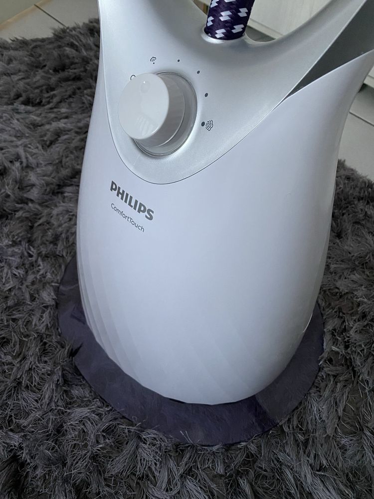 Aparat de calcat vertical cu abur Philips ComfortTouch