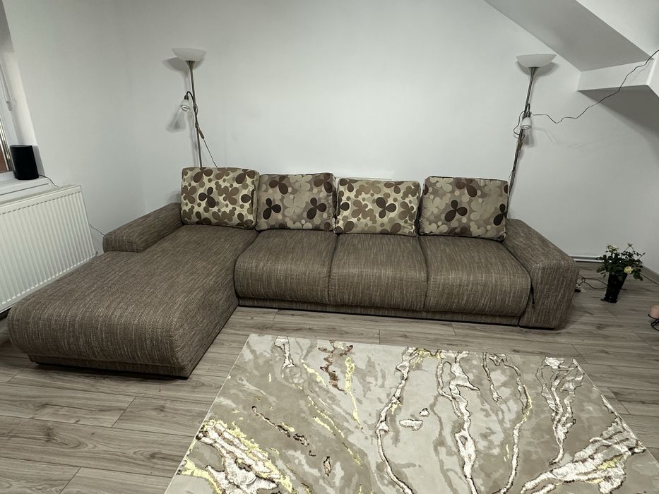 Canapea extensibila!