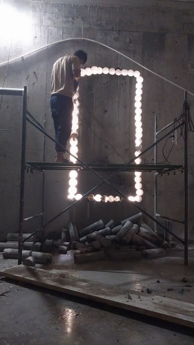 Beton teshamiz har xil razmerda